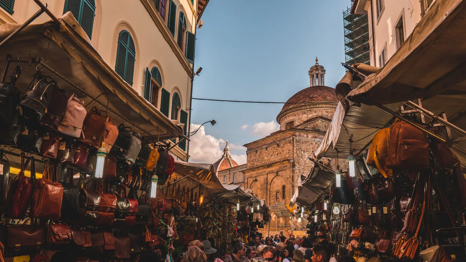 Historische voedselmarkt Mercato Centrale in Florence in Florence